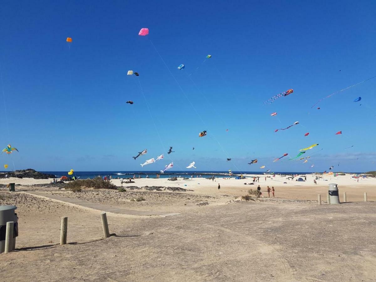 Marfolin 11 Beach Front Apartment With Sea Views From Every Room El Cotillo  Екстер'єр фото